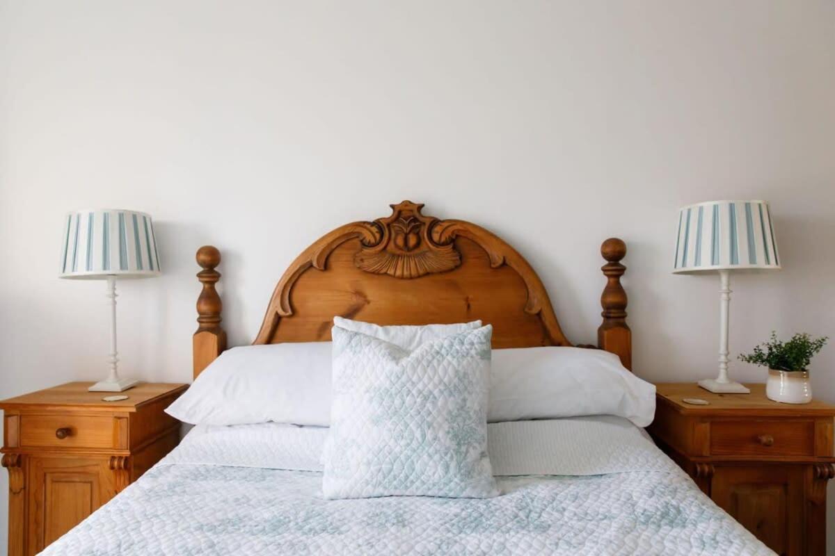 Two Bed Seafront Escape In East Wittering Appartement Buitenkant foto