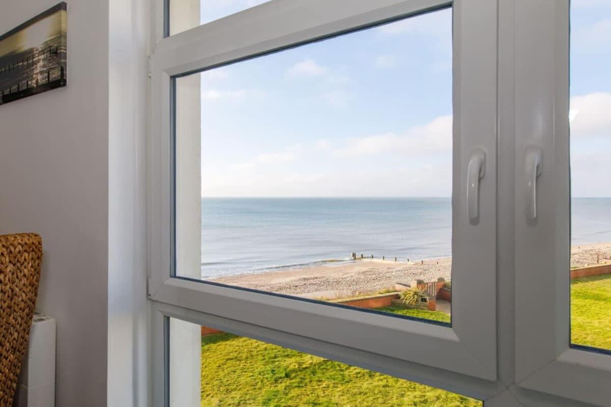 Two Bed Seafront Escape In East Wittering Appartement Buitenkant foto