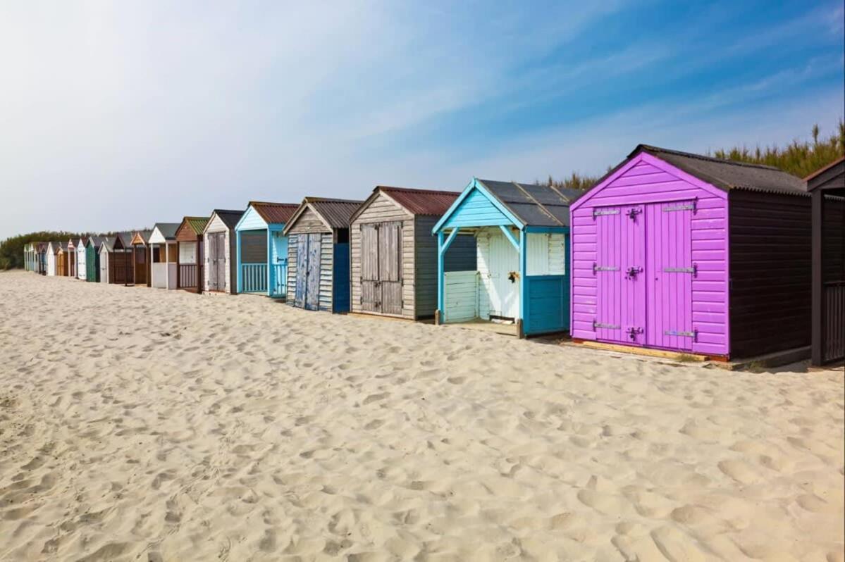Two Bed Seafront Escape In East Wittering Appartement Buitenkant foto