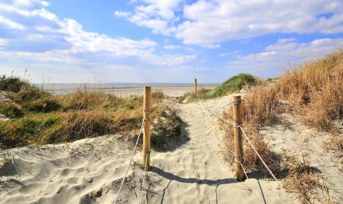 Two Bed Seafront Escape In East Wittering Appartement Buitenkant foto